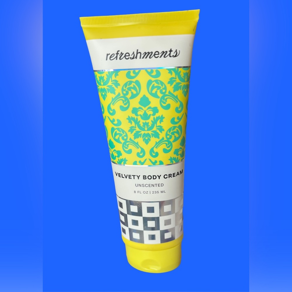 Refreshments Velvety Body Cream UNSCENTED 8 oz 235 ml NWOB & Sealed